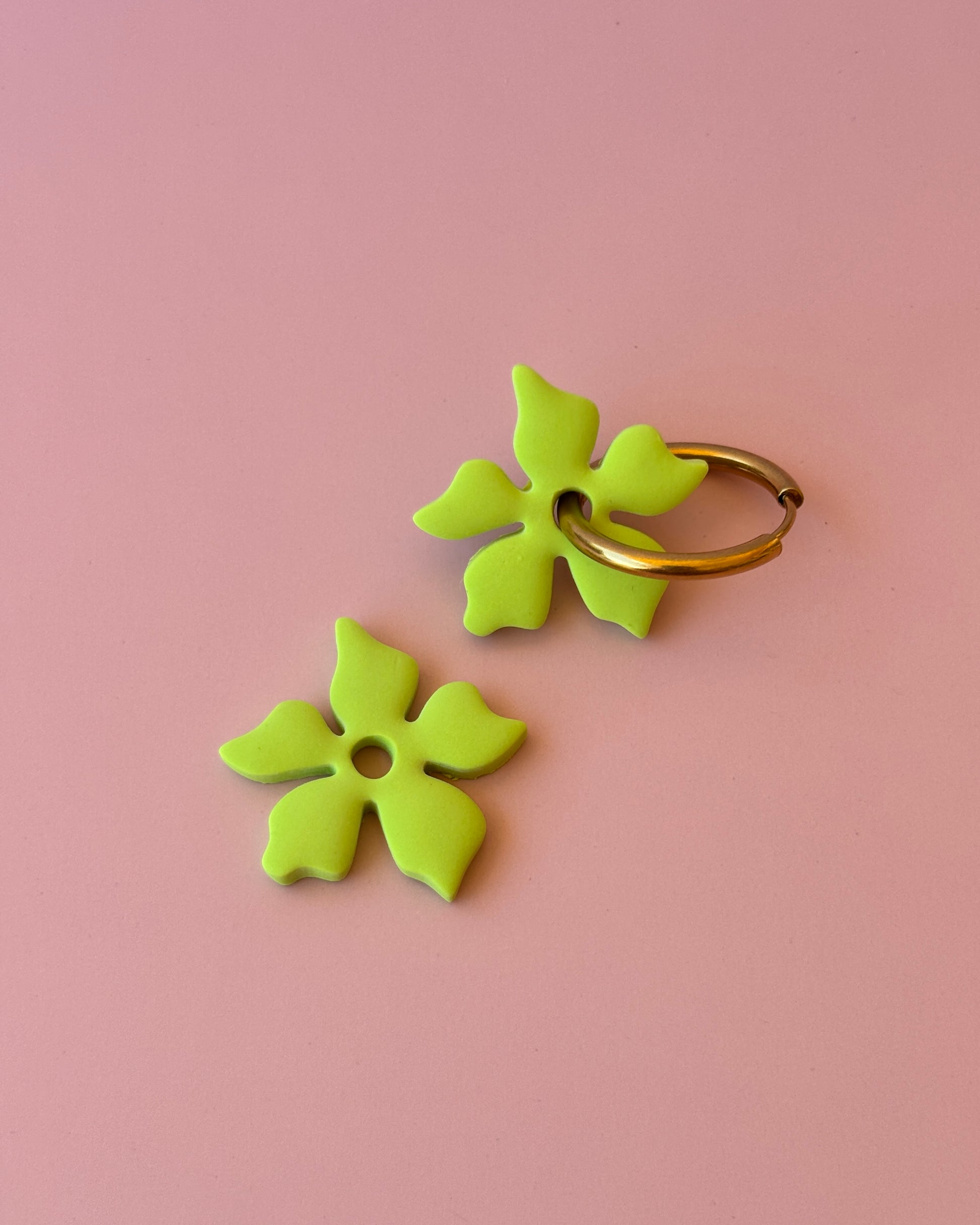 Charms flor 3 verde