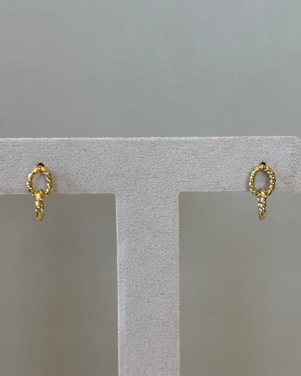 Pendientes Lisu