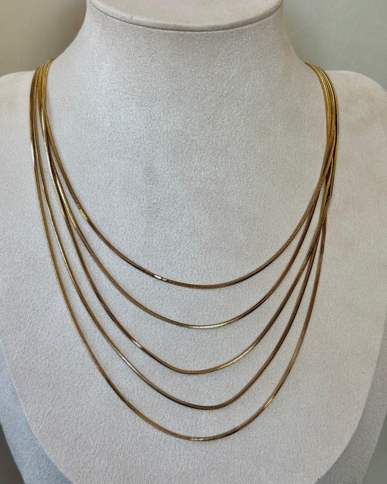 Collar Eas