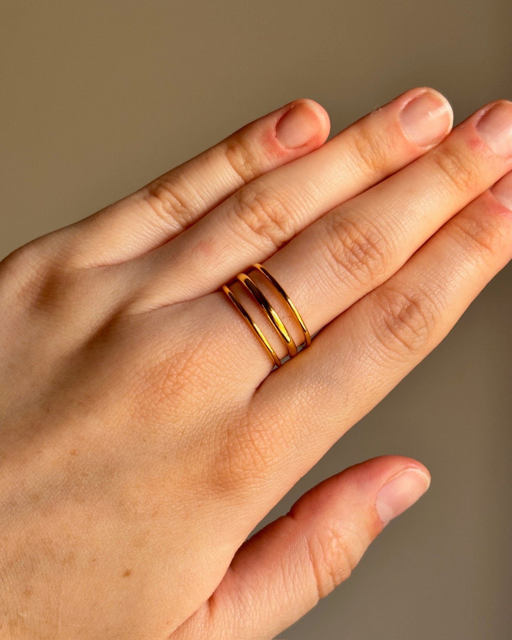 Anillo Nia