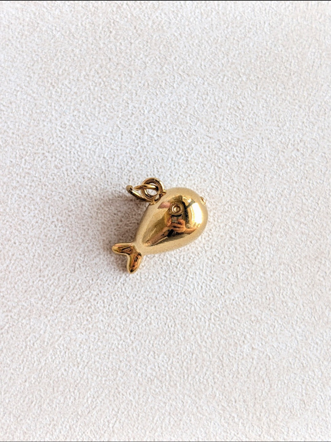 Charm Pez 1
