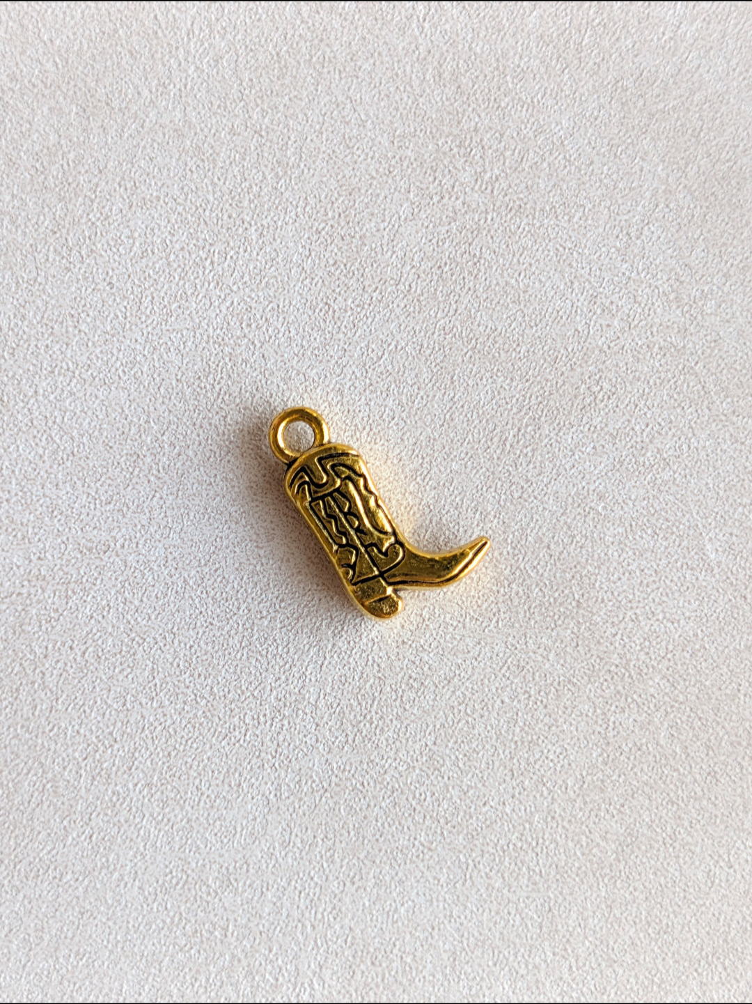 Charm Bota